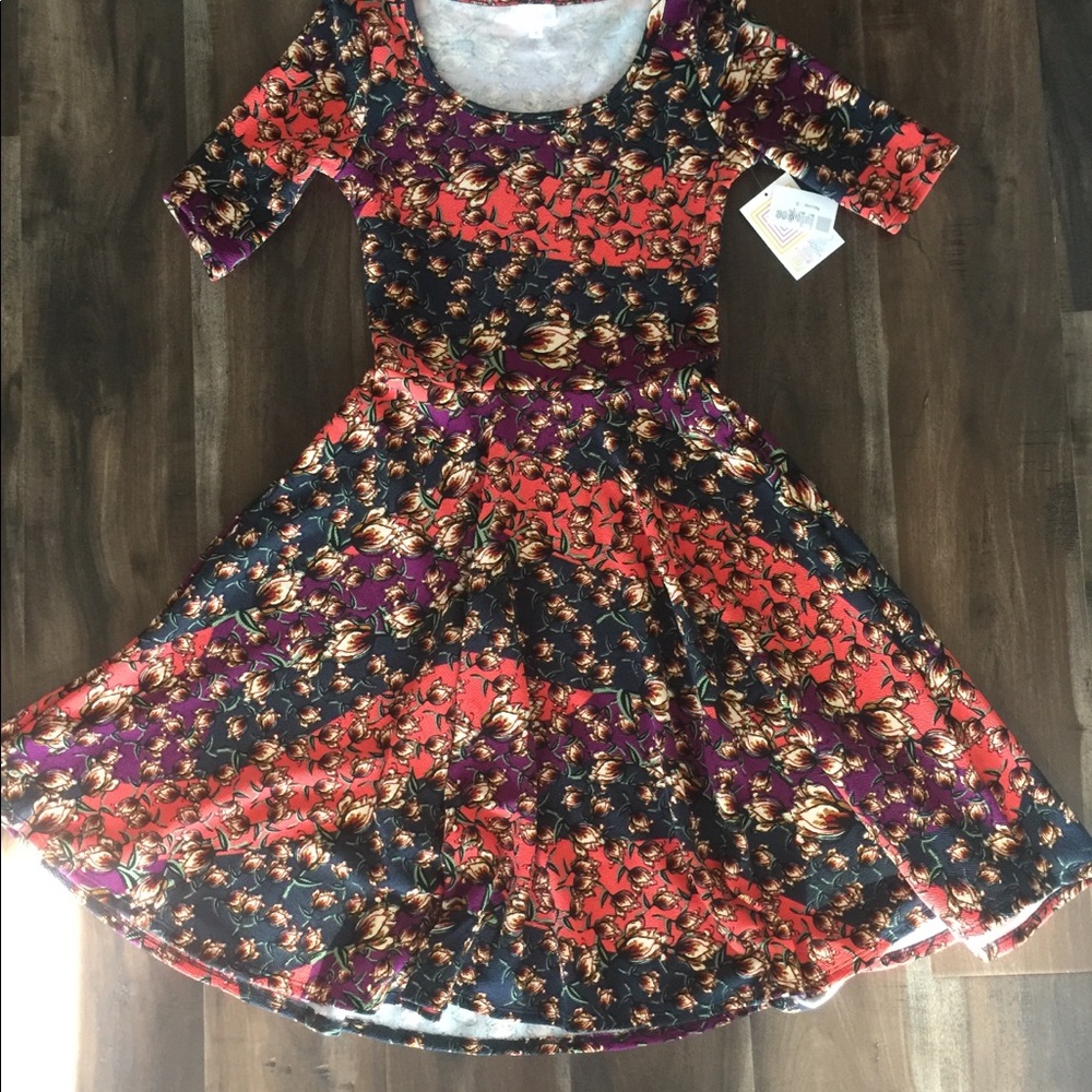 LuLaRoe small Nicole. NWT.